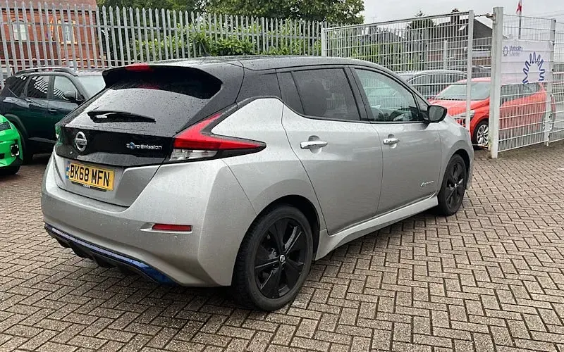 Used Nissan Leaf Tekna 110 kW (150 HP) 2022 Hatchback