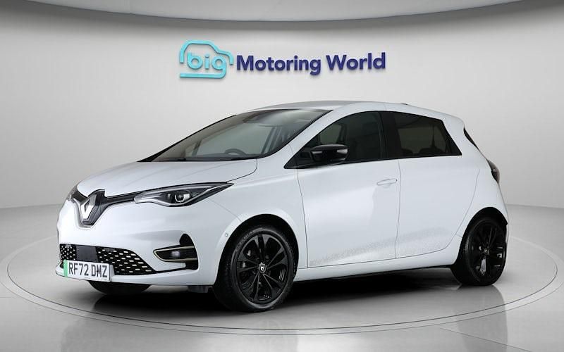 Used Renault Zoe Iconic 100 kW (136 HP) 2024 Hatchback