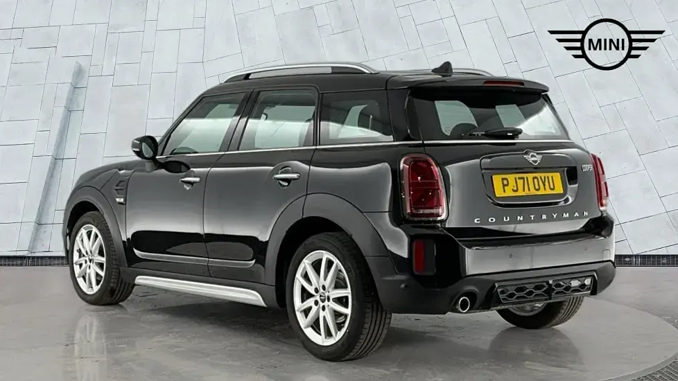 Used Mini Cooper Countryman Sport 134 HP (98 kW) 2021 Black SUV