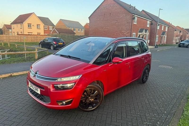 Used Citroën Grand C4 Picasso Exclusive 2016 Red MPV