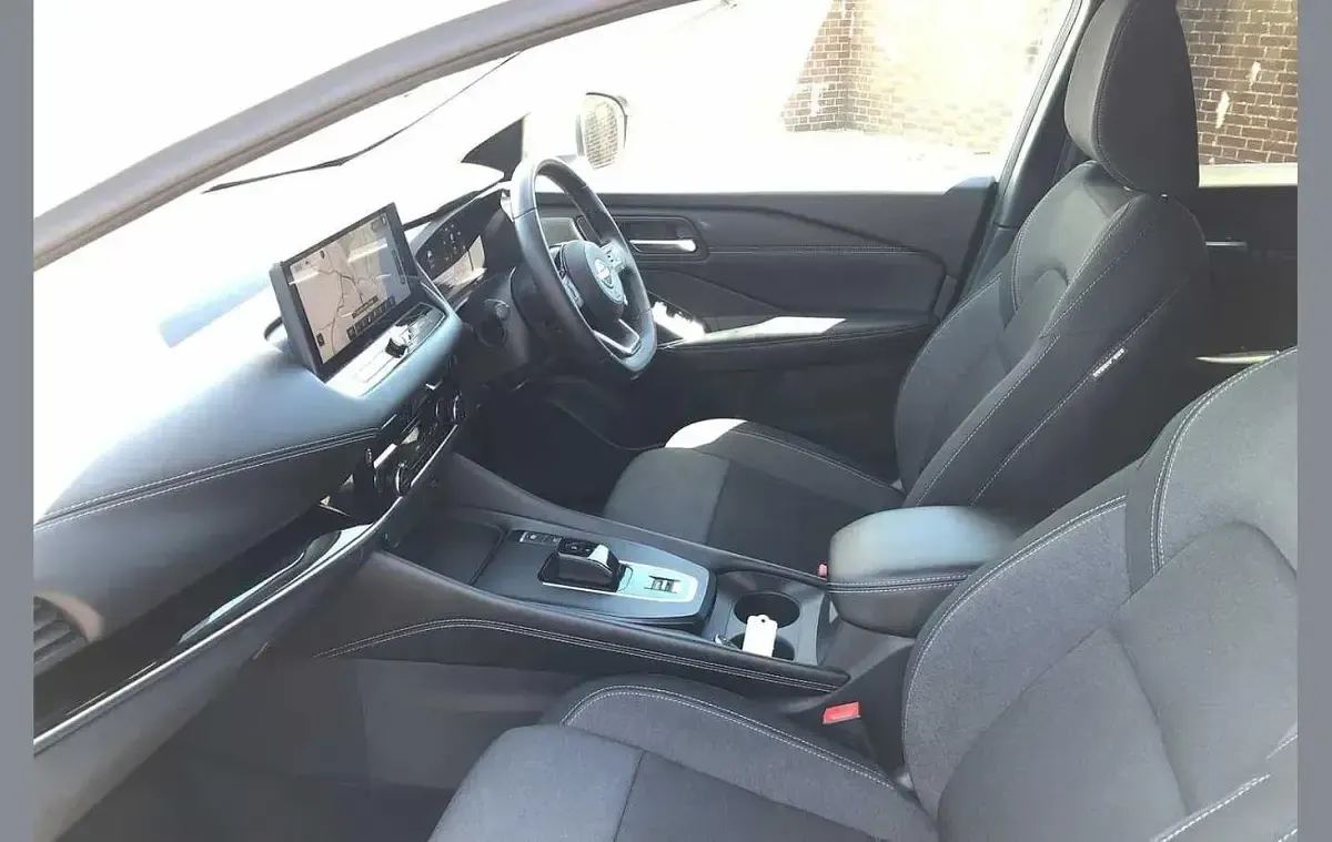Used Nissan Qashqai N-Connecta 190 HP (139 kW) 2024 White SUV