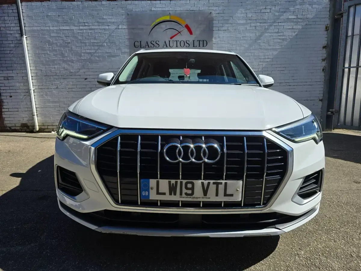 Usado Audi Q3 Sport 150 CV (110 kW) 2019 Blanco SUV