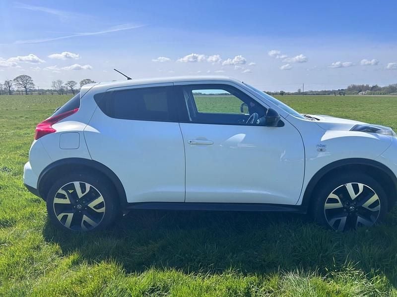 Used Nissan Juke N-TEC 110 HP (80 kW) 2014 White SUV