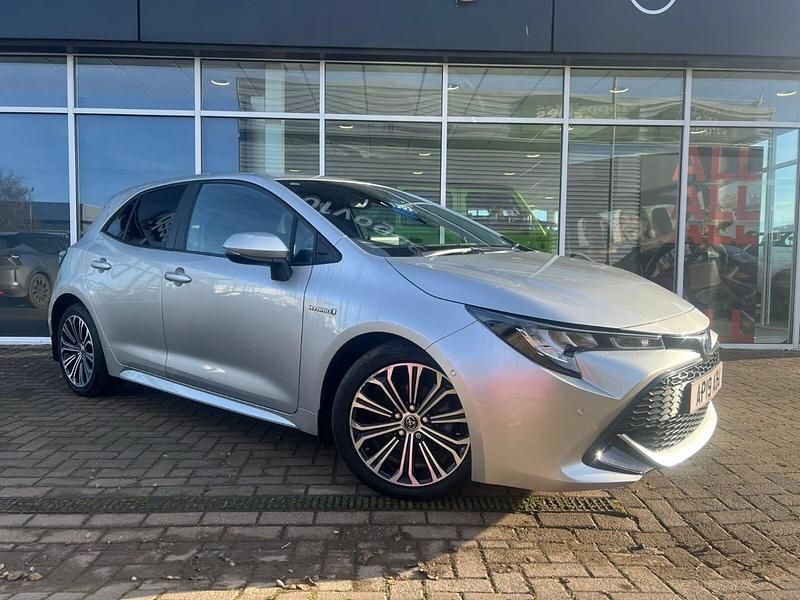 Silver Used 2019 Toyota Corolla Design Hatchback | £13,495 (Fair price) - Image 1/4