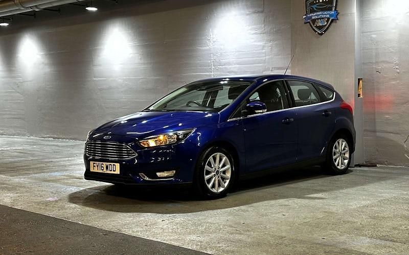 Used Ford Focus Titanium 120 HP (88 kW) 2017 Hatchback