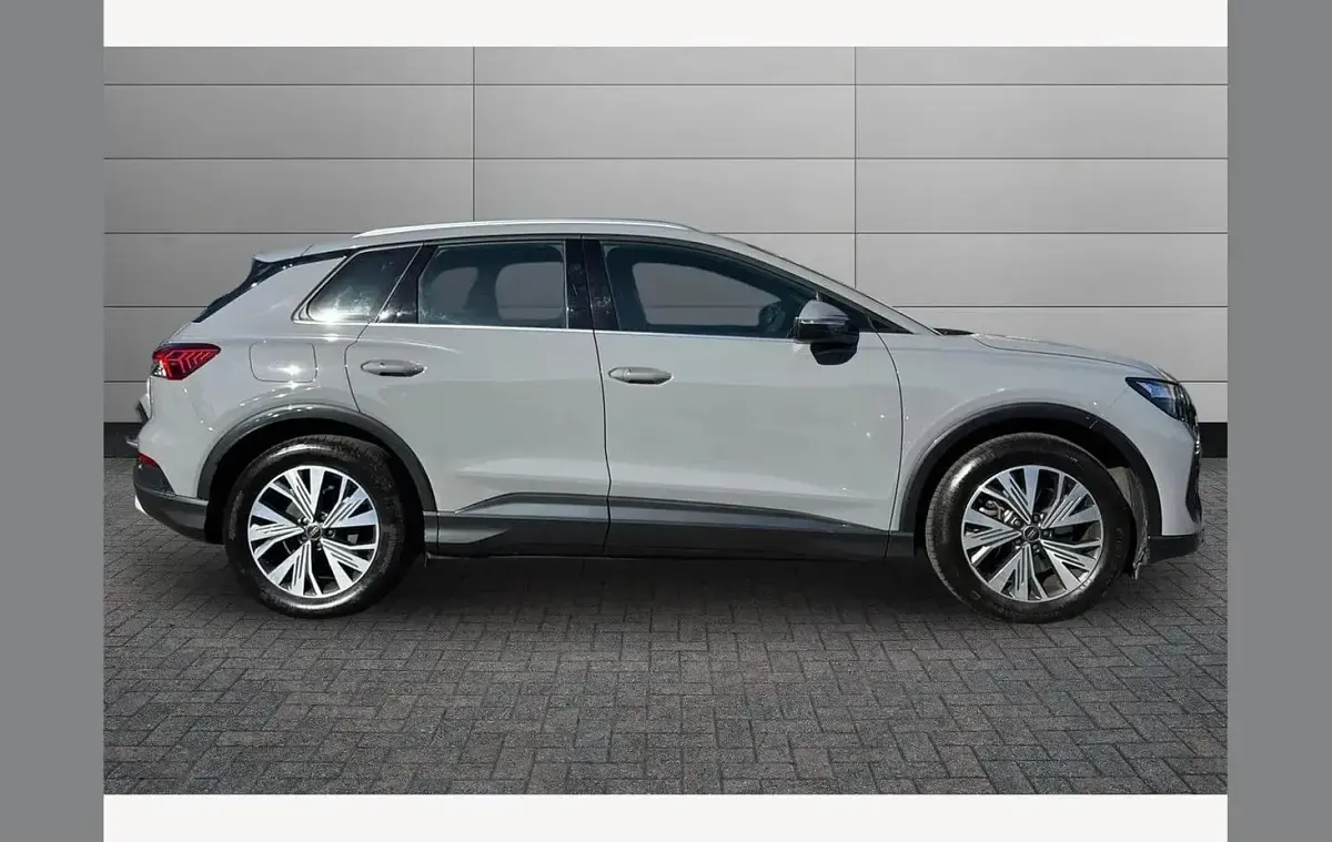 Used Audi Q4 e-tron Sport 210 kW (286 HP) 2024 Pebble grey SUV