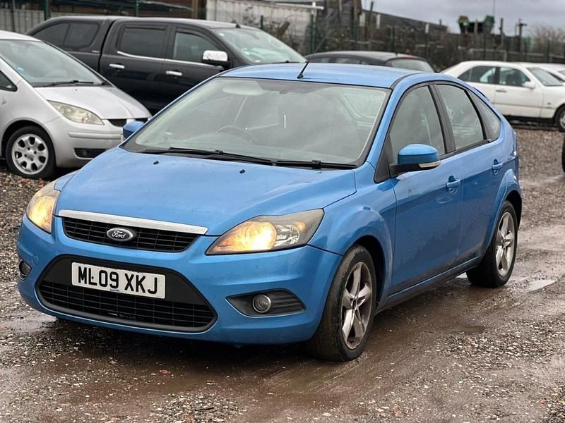 Used Ford Focus Zetec 2009 Blue Hatchback