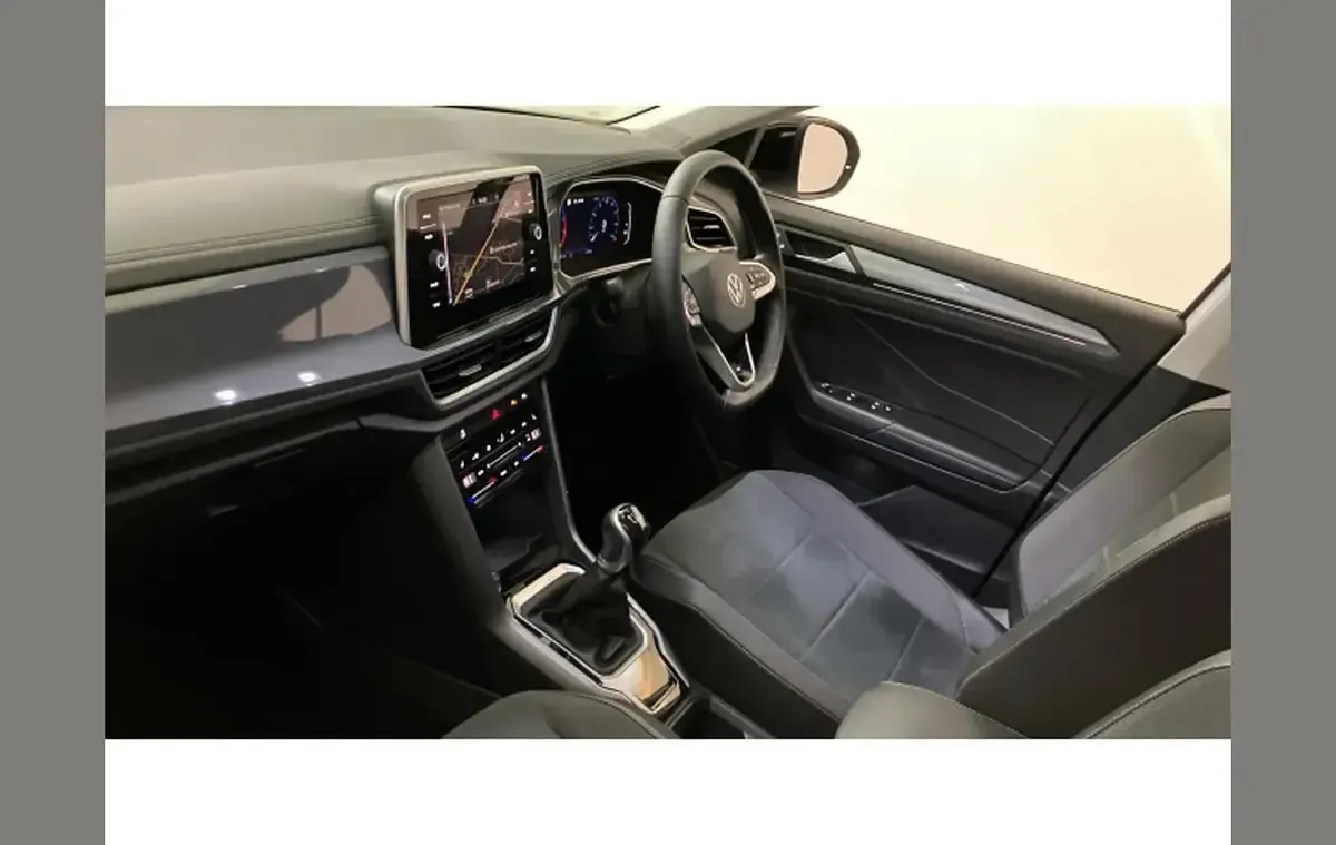 Used VW T-Roc Style 150 HP (110 kW) 2022 White SUV