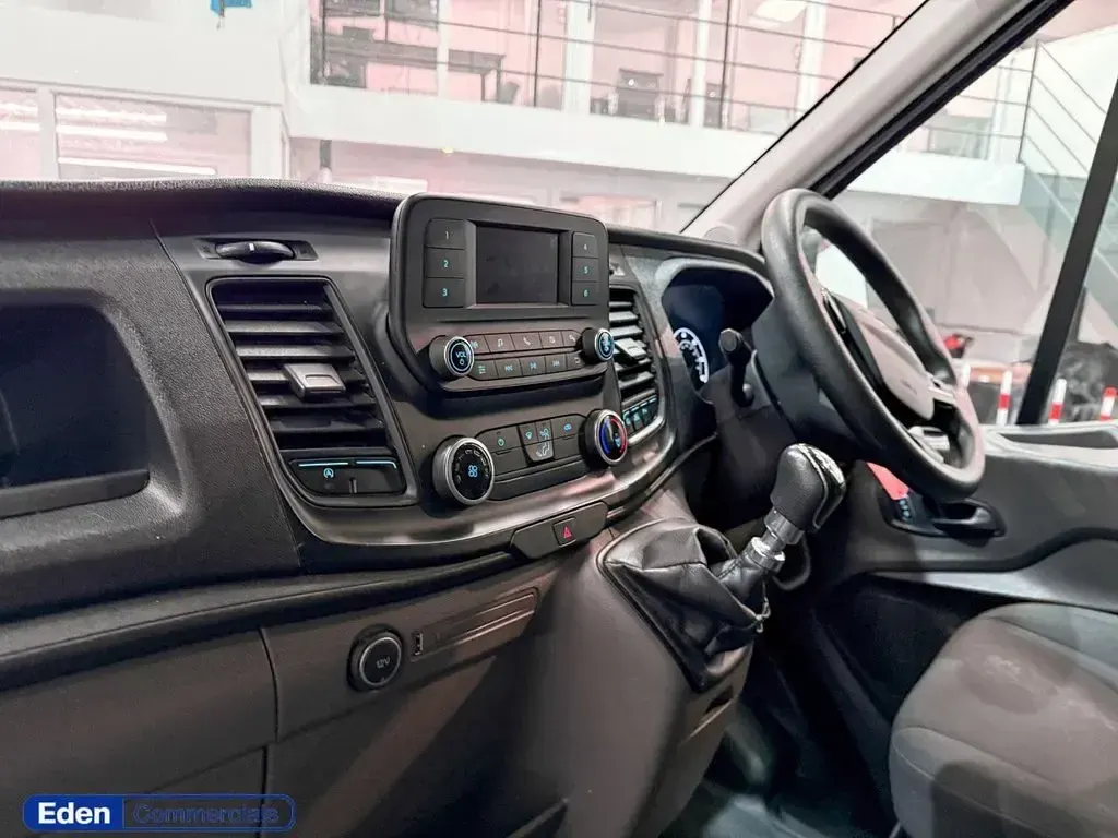 Used Ford Transit 129 HP (94 kW) 2021 White