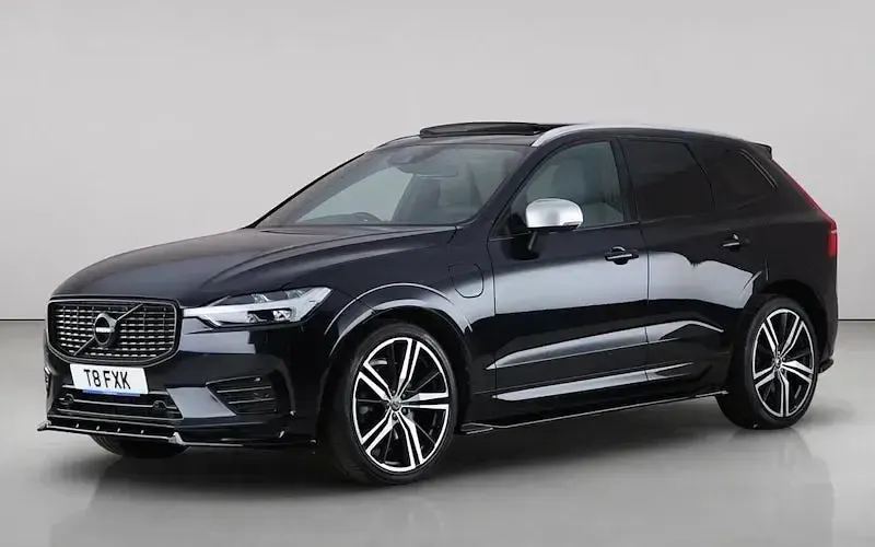 Used Volvo XC60 R-Design Pro 390 HP (286 kW) 2019 Black SUV