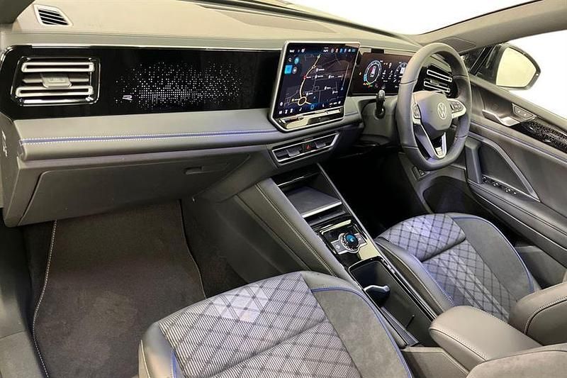 Used VW Tiguan R-line 150 HP (110 kW) 2026 Grenadilla black SUV