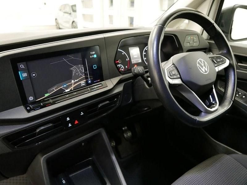 Used VW Caddy 102 HP (75 kW) 2022 White MPV