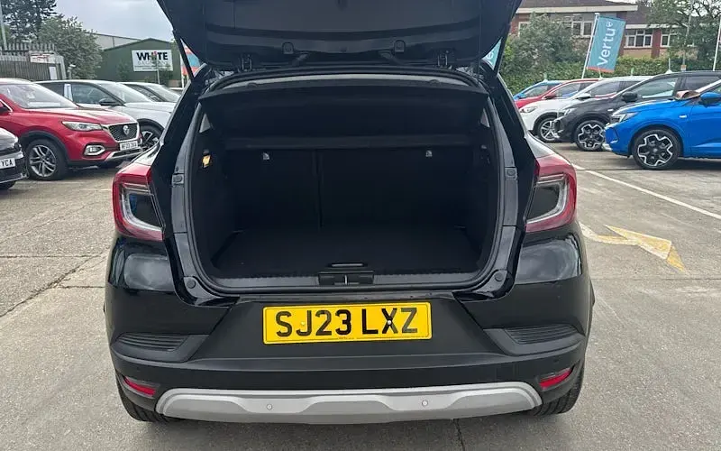 Used Renault Captur Evolution 145 HP (106 kW) 2023 Black SUV