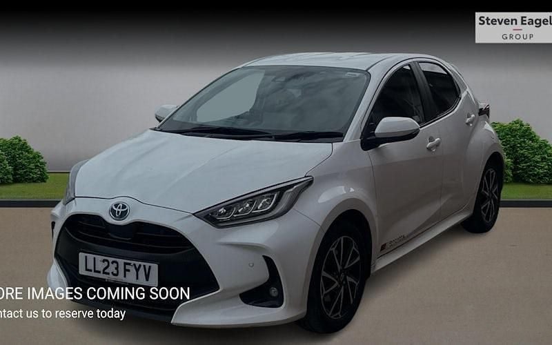 Used Toyota Yaris Hybrid Design 116 HP (85 kW) 2026 Hatchback