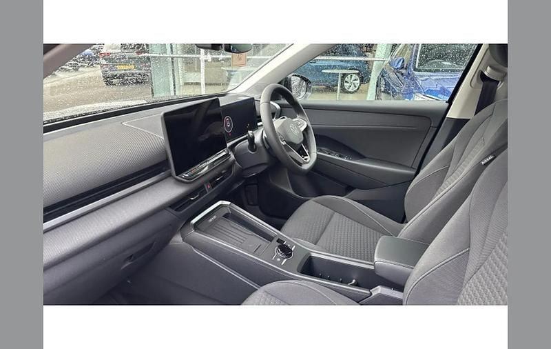 New VW T-Roc Life 113 HP (83 kW) 2025 Other SUV