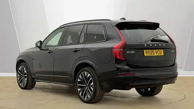 Used Volvo XC90 Plus 455 HP (334 kW) 2025 Black SUV