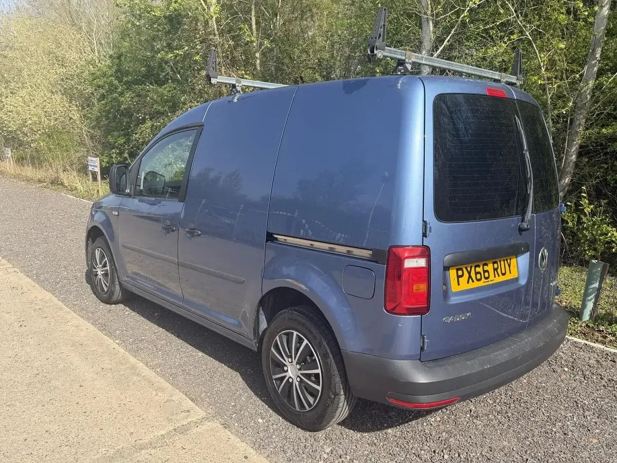 Used VW Caddy Startline 75 HP (55 kW) 2016 Blue MPV