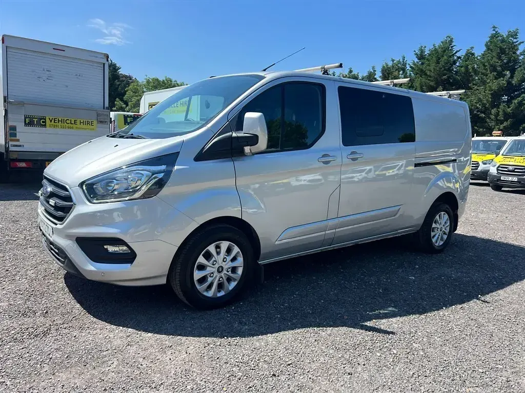 Used Ford Transit Custom Limited 130 HP (95 kW) 2022 Silver Van