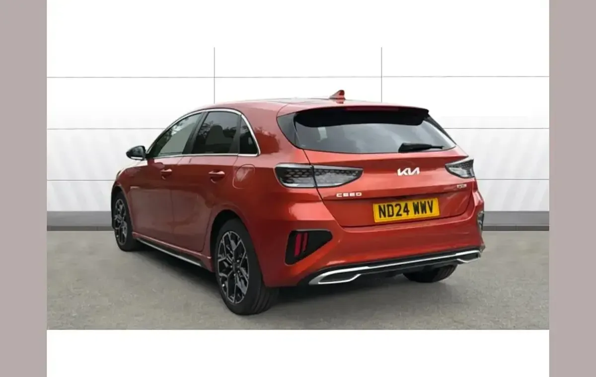 Used Kia Ceed GT-Line 138 HP (101 kW) 2024 Orange Hatchback