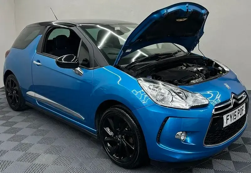 Used Citroën DS3 PureTech 2015 Blue Hatchback