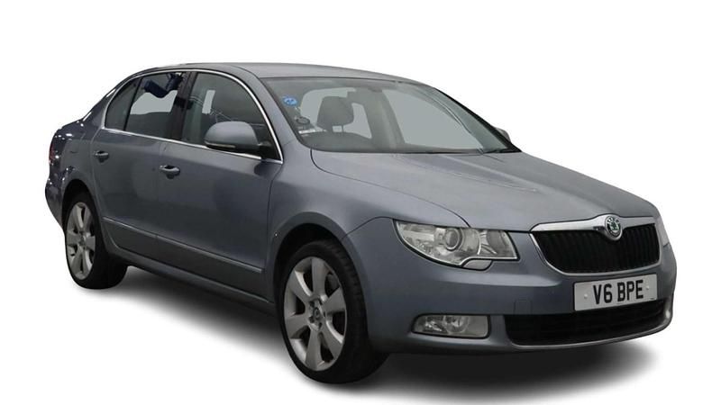 Grey Used 2011 Skoda Superb Elegance Hatchback | £6,990 - Image 1/4