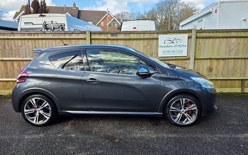Used Peugeot 208 GTi 200 HP (147 kW) 2014 Grey Hatchback