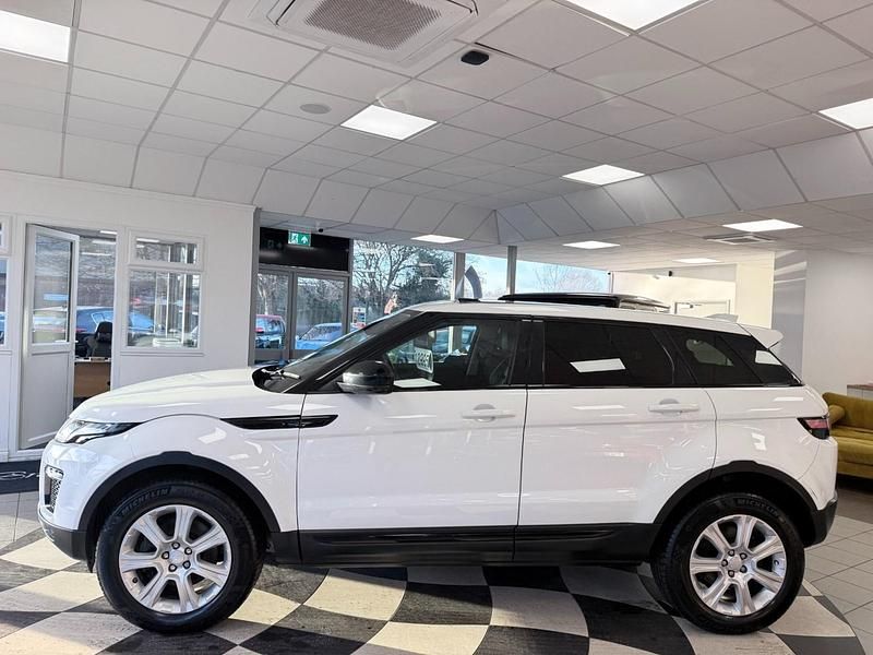 Begagnad Land Rover Range Rover evoque SE 2019 Vit Kombi