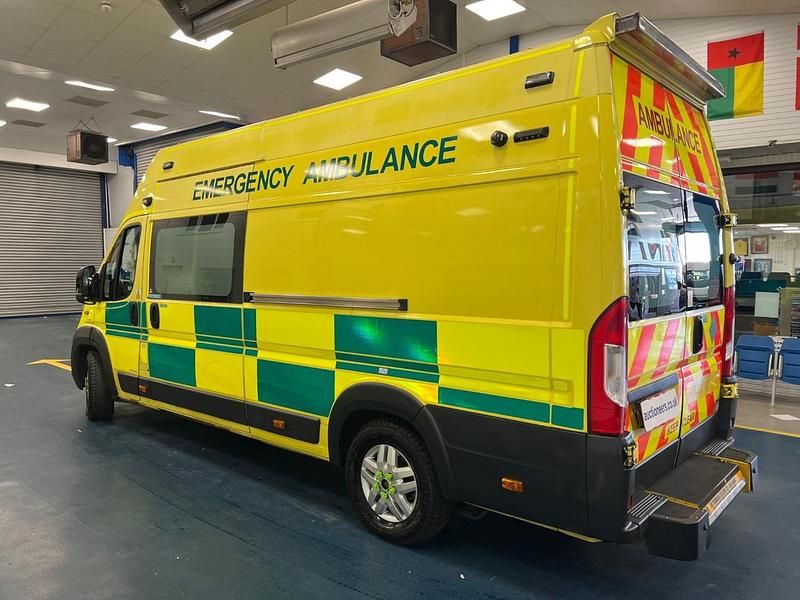 Used Fiat Ducato 180 HP (132 kW) 2017 Yellow Van