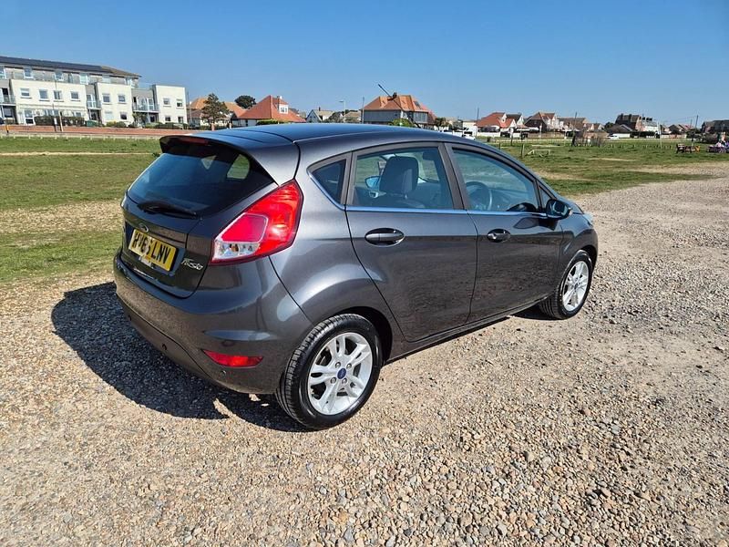 Used Ford Fiesta Zetec 2016 Grey Hatchback