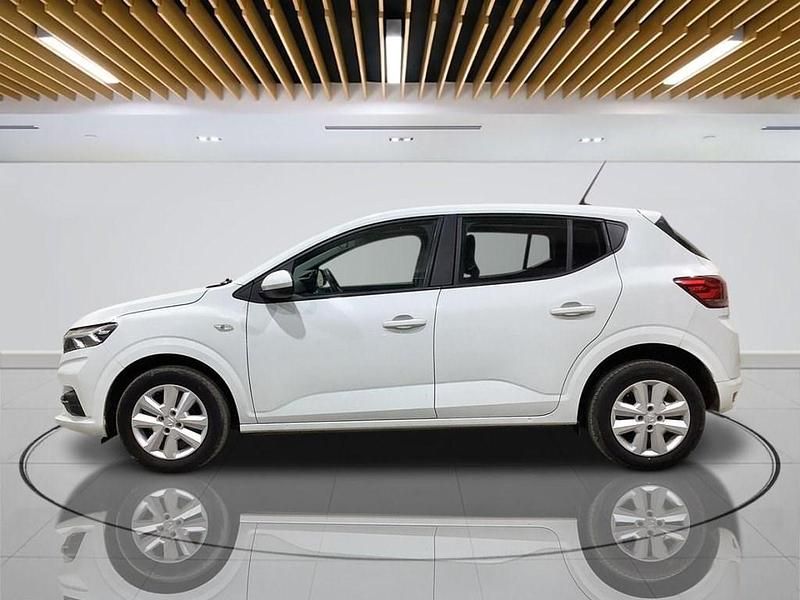 Used Dacia Sandero Comfort 90 HP (66 kW) 2022 White Hatchback