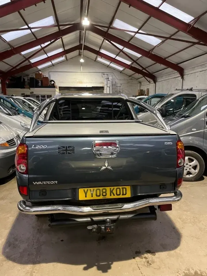 Used Mitsubishi L200 Warrior 134 HP (98 kW) 2008 Grey Pickup