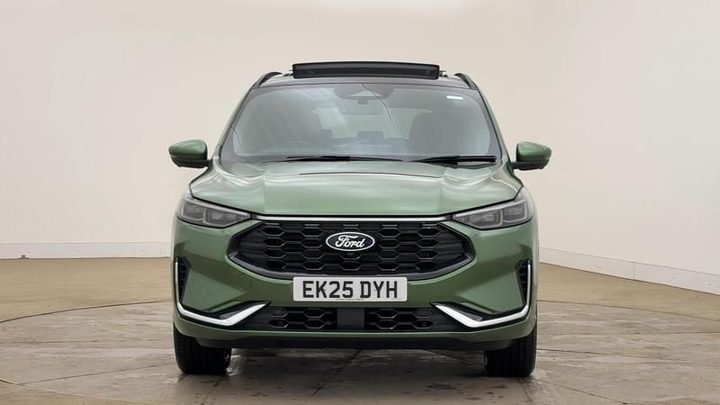 Green Used 2025 Ford Kuga ST-Line X SUV | £27,000 (A bit pricey) - Image 1/4