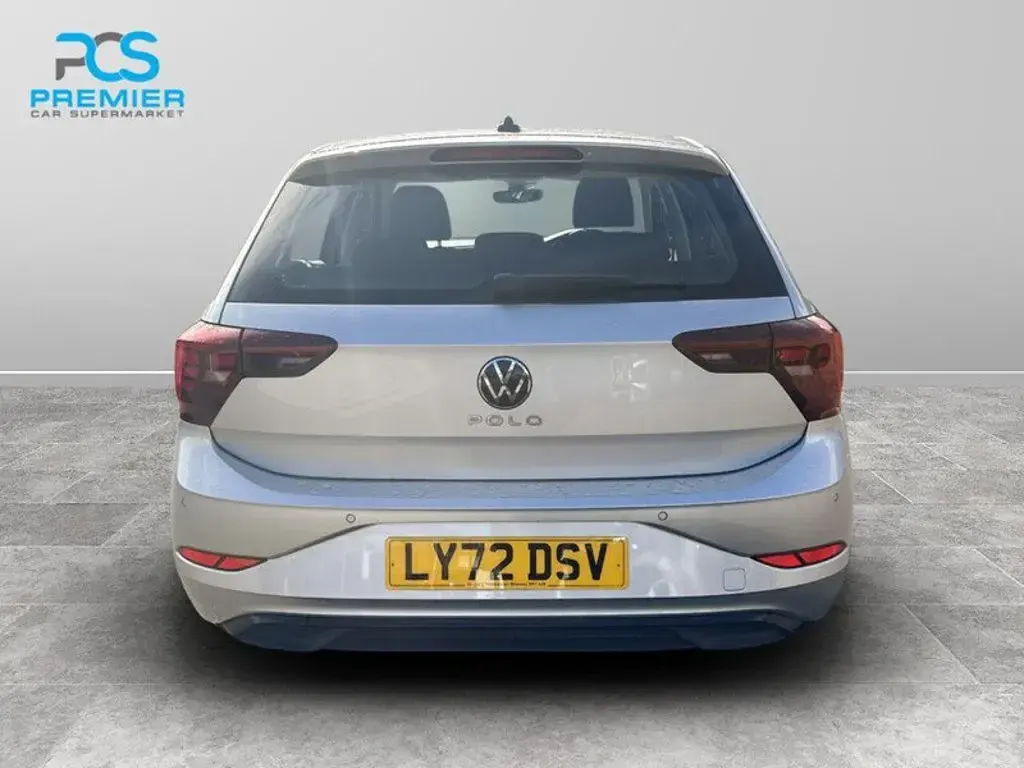 Used VW Polo Life 95 HP (69 kW) 2023 Silver Hatchback