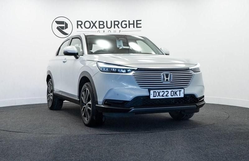 Used Honda HR-V Elegance 131 HP (96 kW) 2022 White SUV