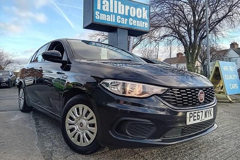 Black Used 2017 Fiat Tipo Easy Hatchback | £5,495 (Fair price) - Image 1/1