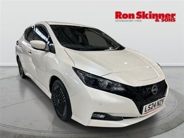 White Used 2024 Nissan Leaf N-Connecta Hatchback | £17,999 - Image 1/1