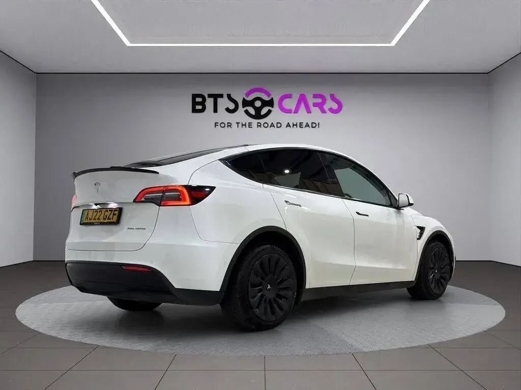 Used Tesla Model Y Long Range AWD 282 kW (384 HP) 2022 White SUV