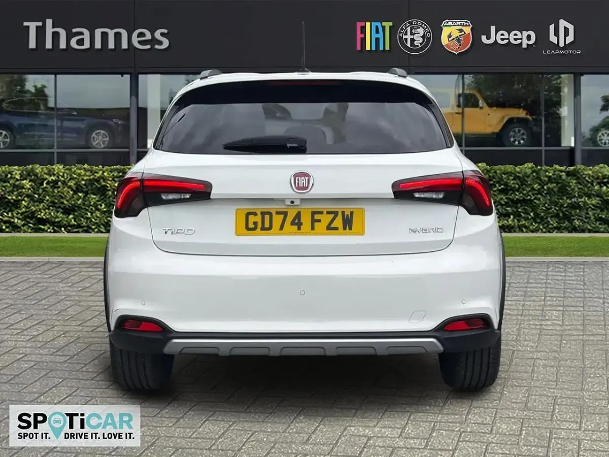 Usado Fiat Tipo Cross 128 HP (94 kW) 2025 Branco Citadino