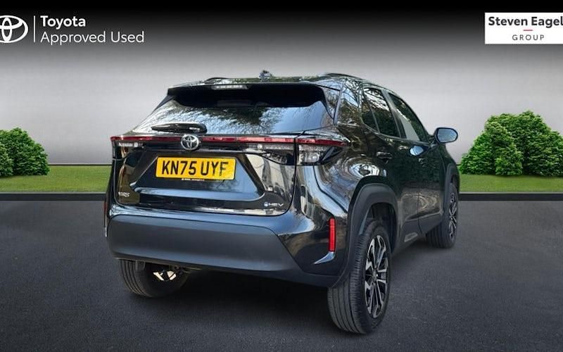 Used Toyota Yaris Hybrid Design 116 HP (85 kW) 2026 Estate