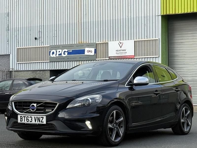 Begagnad Volvo V40 R-Design 115 HK (84 kW) 2014 Svart Halvkombi