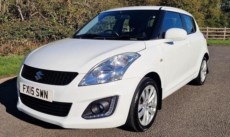 White Used 2015 Suzuki Swift SZ3 Hatchback | £4,295 (Fair price) - Image 1/4