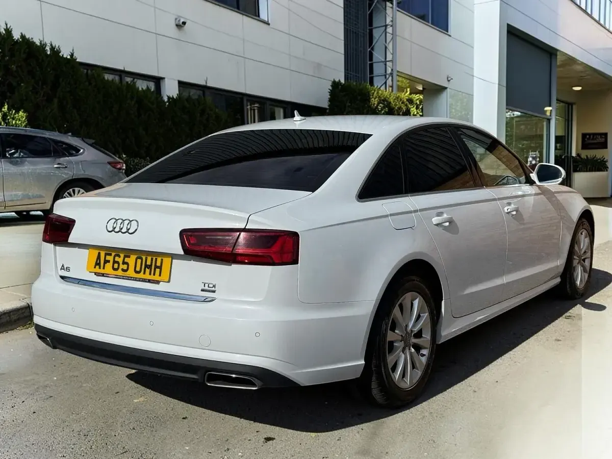 Used Audi A6 Advanced 190 HP (139 kW) 2015 White Sedan