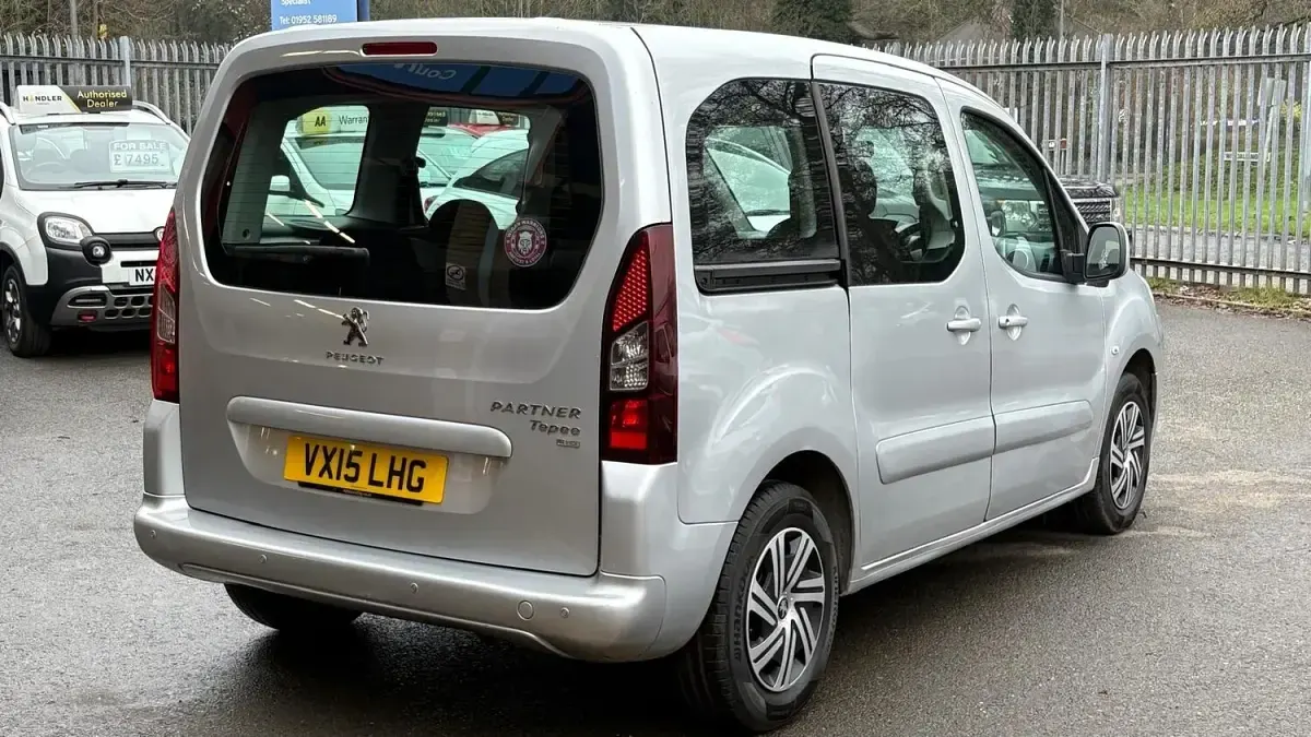 Used Peugeot TePee S 2015 Silver MPV