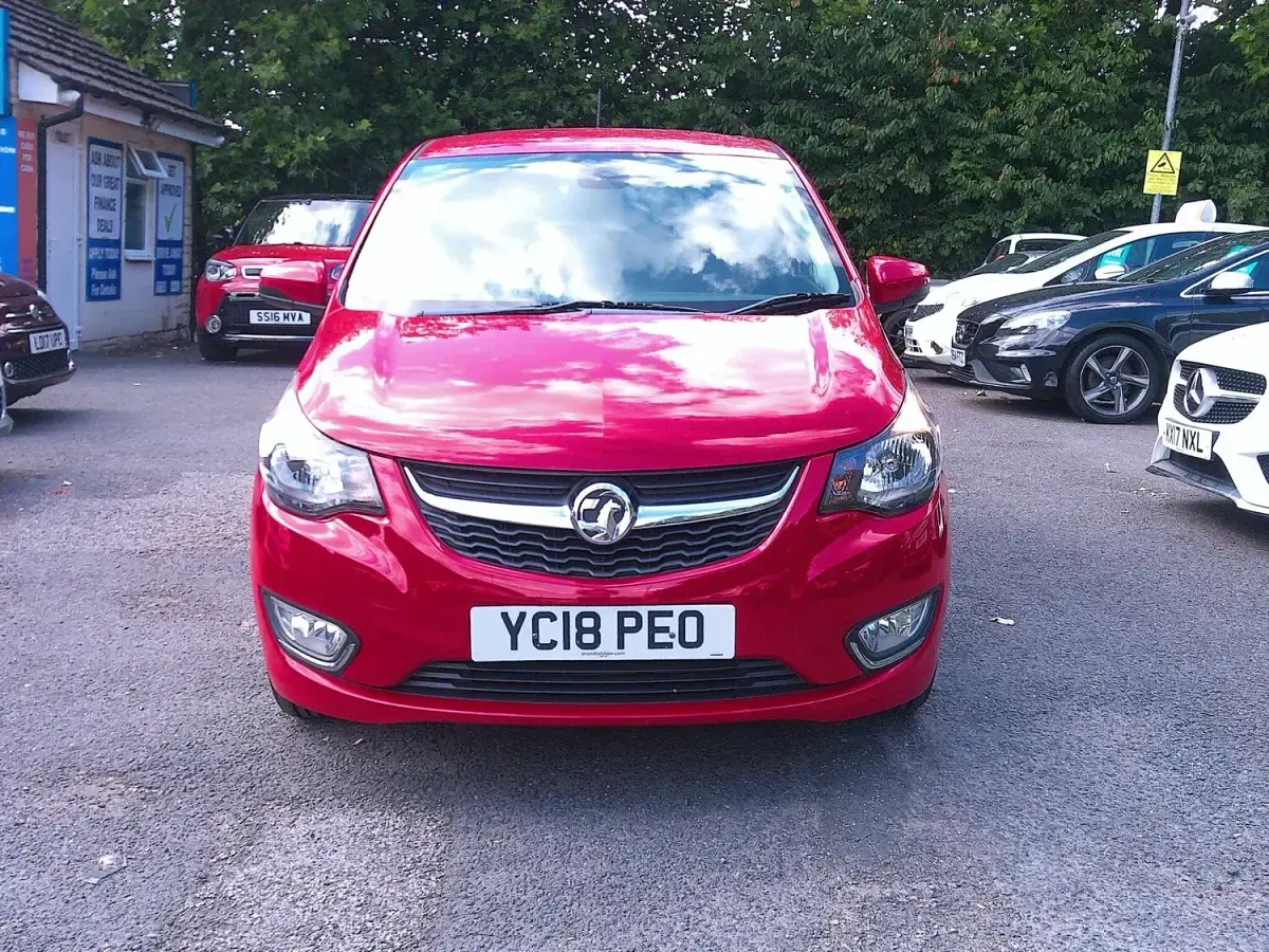 Used Vauxhall Viva 75 HP (55 kW) 2018 Red Hatchback
