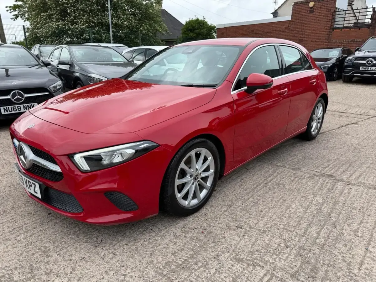 Usado Mercedes A200 150 HP (110 kW) 2019 Vermelho Citadino