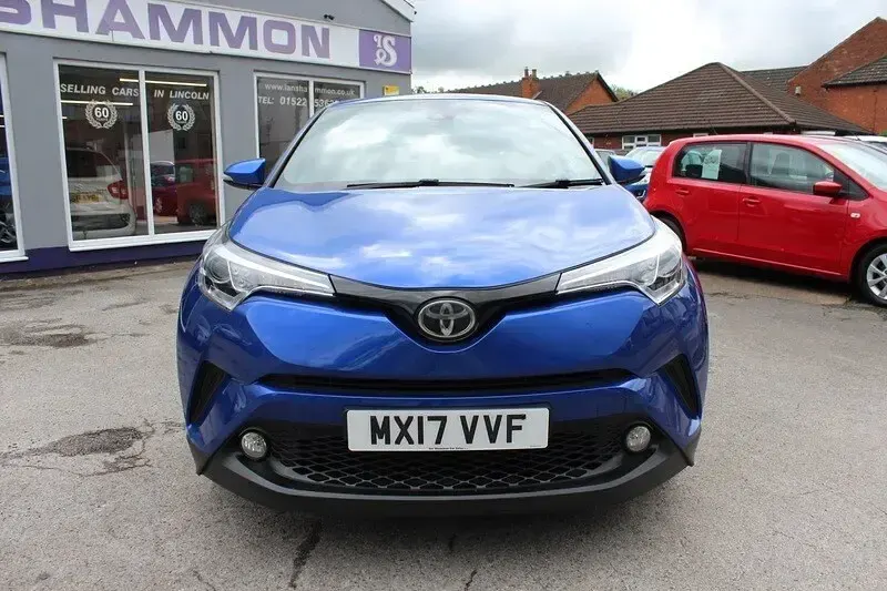 Used Toyota C-HR 113 HP (83 kW) 2017 Blue SUV