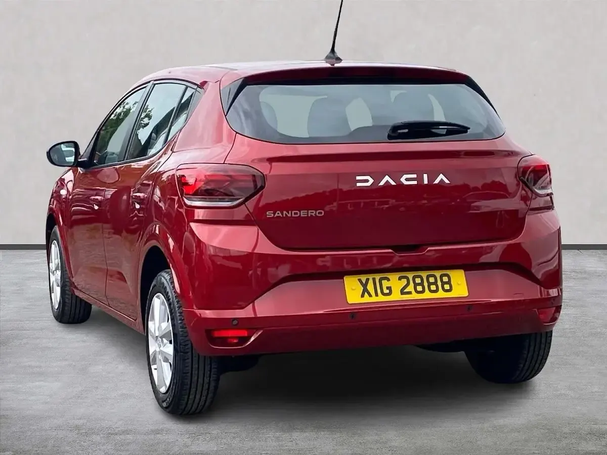 Used Dacia Sandero Expression 100 HP (73 kW) 2023 Red Hatchback