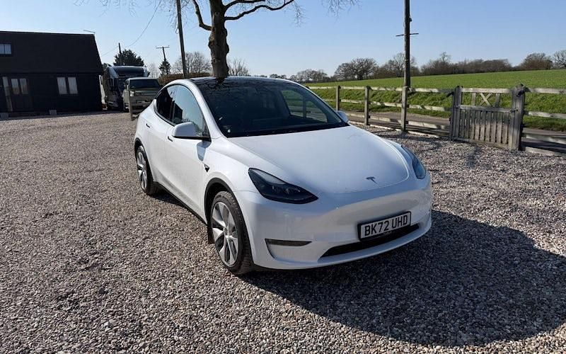 Used Tesla Model Y Long Range AWD 286 kW (389 HP) 2025 SUV