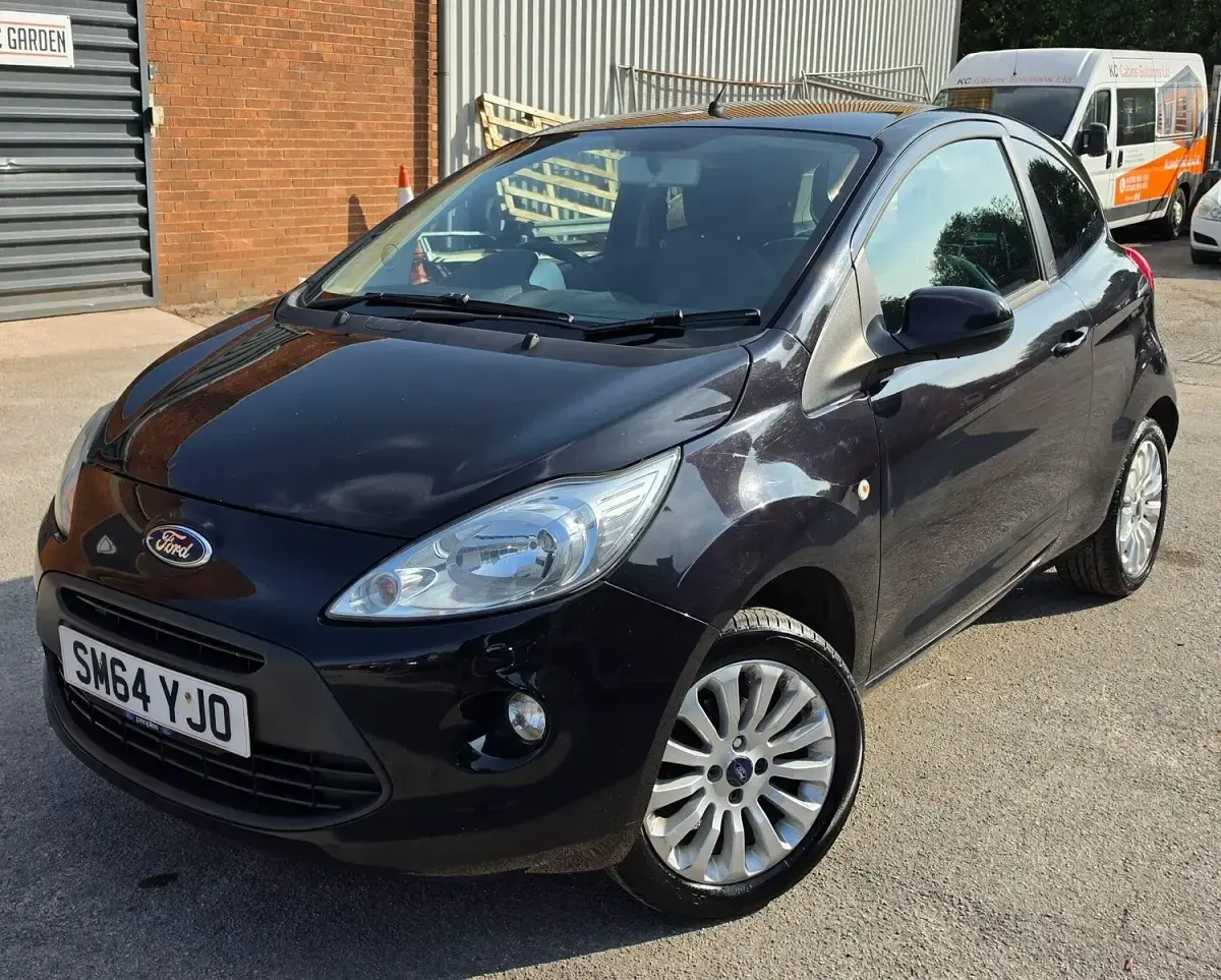 Used Ford Ka Zetec 69 HP (50 kW) 2015 Black Hatchback