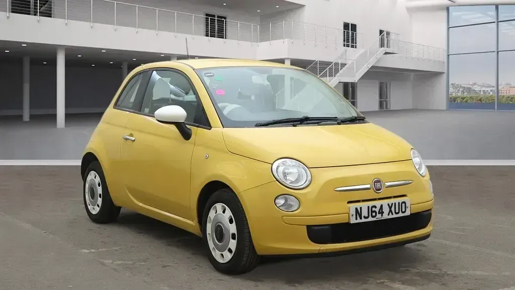 Used Fiat 500 69 HP (50 kW) 2014 Yellow Hatchback